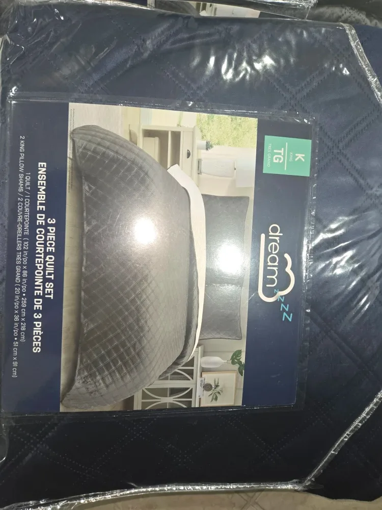 Dreamzz 3-Piece King Quilt Set image indicator(5)