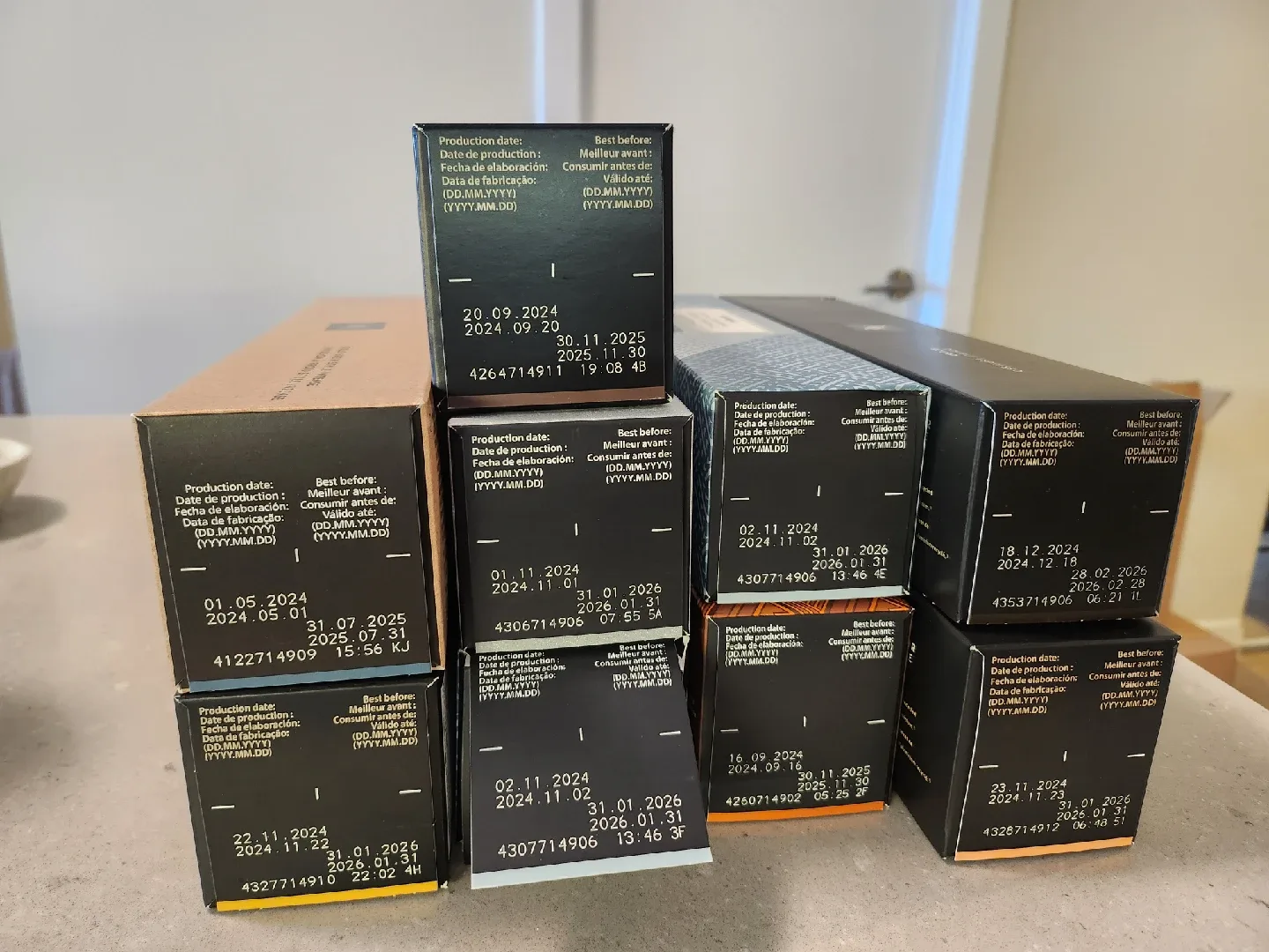 Nespresso Vertuo Pop+ Coffee Machine (Box & Capsules Included) image indicator(4)