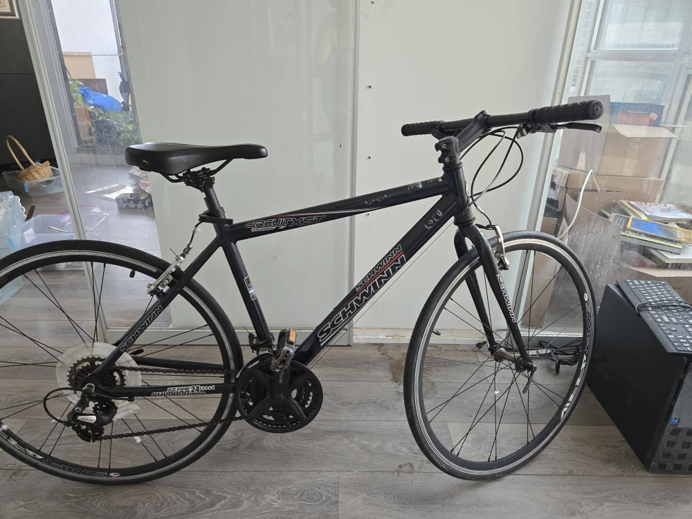 Schwinn Circuit XST Road Bike