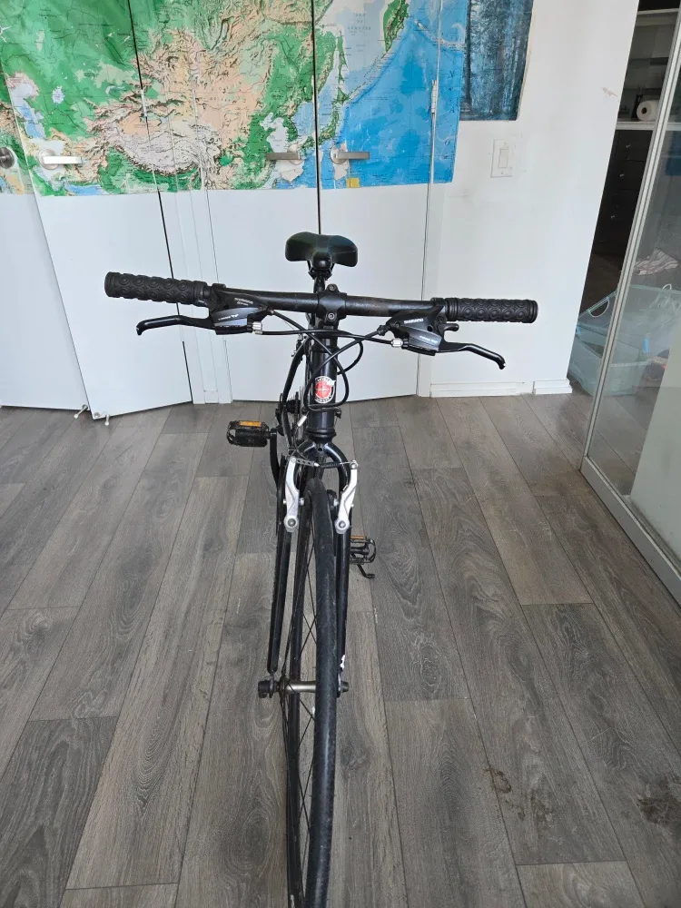 Schwinn Circuit XST Road Bike image indicator(6)