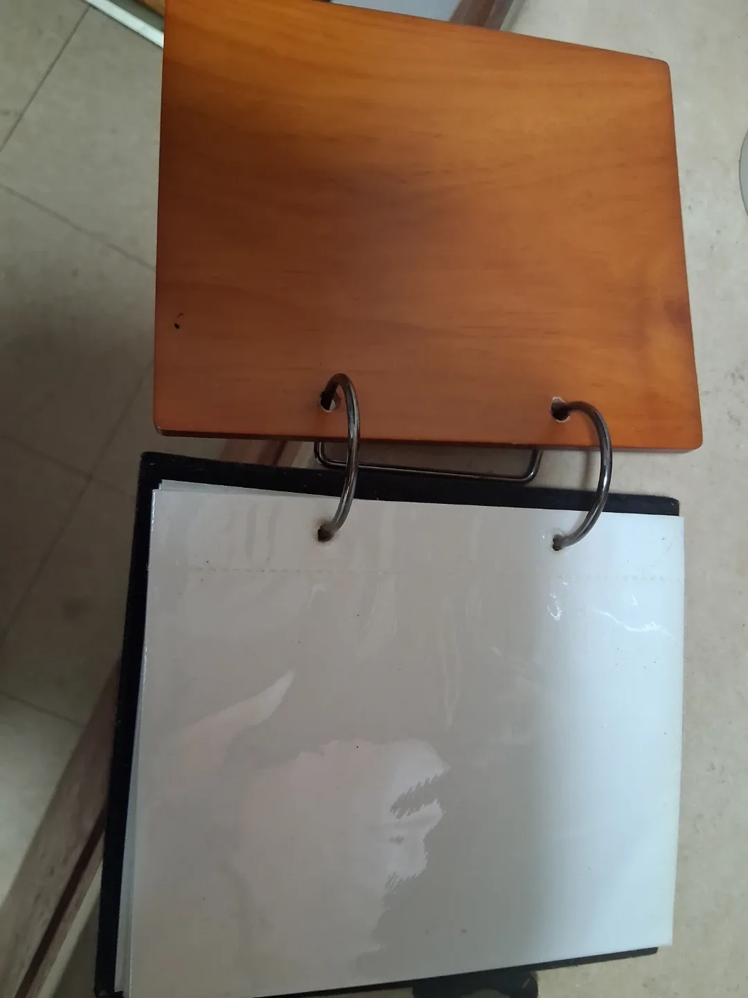 Family Photo Album image indicator(2)