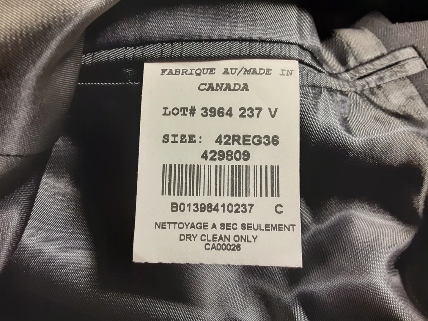 BRUJE - Men's Black Blazer | S: 42REG36 image indicator(10)