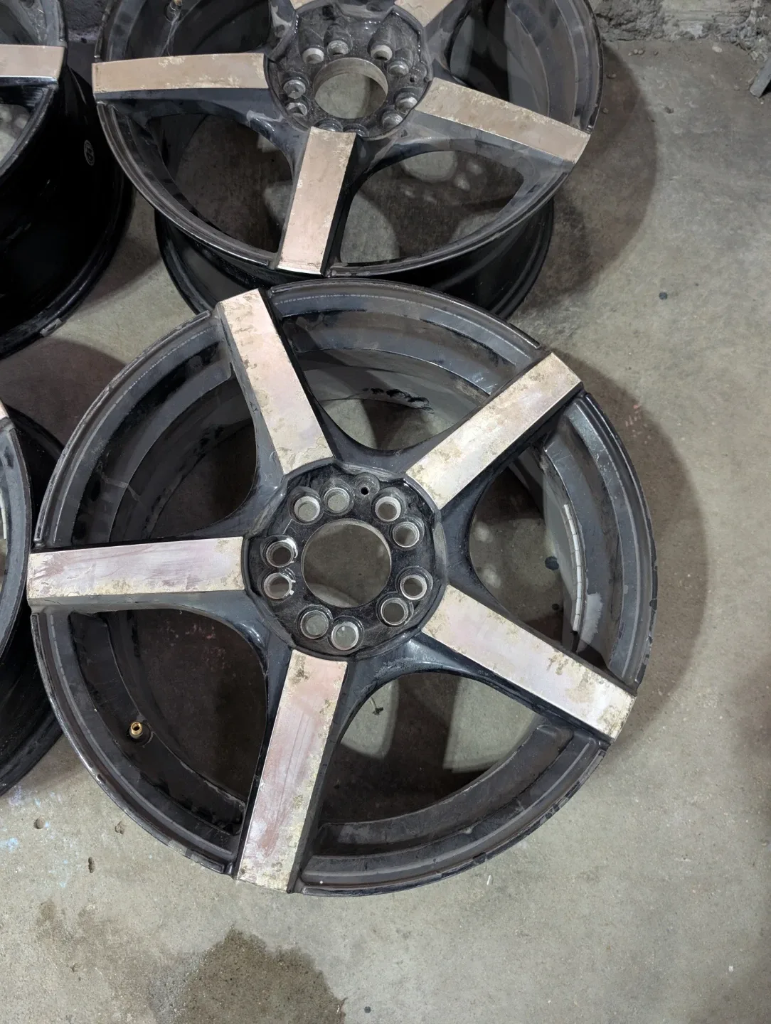 (4)-17 Inch Multi-Fit Rims 5x110 & 5x115 TPMS image indicator(3)