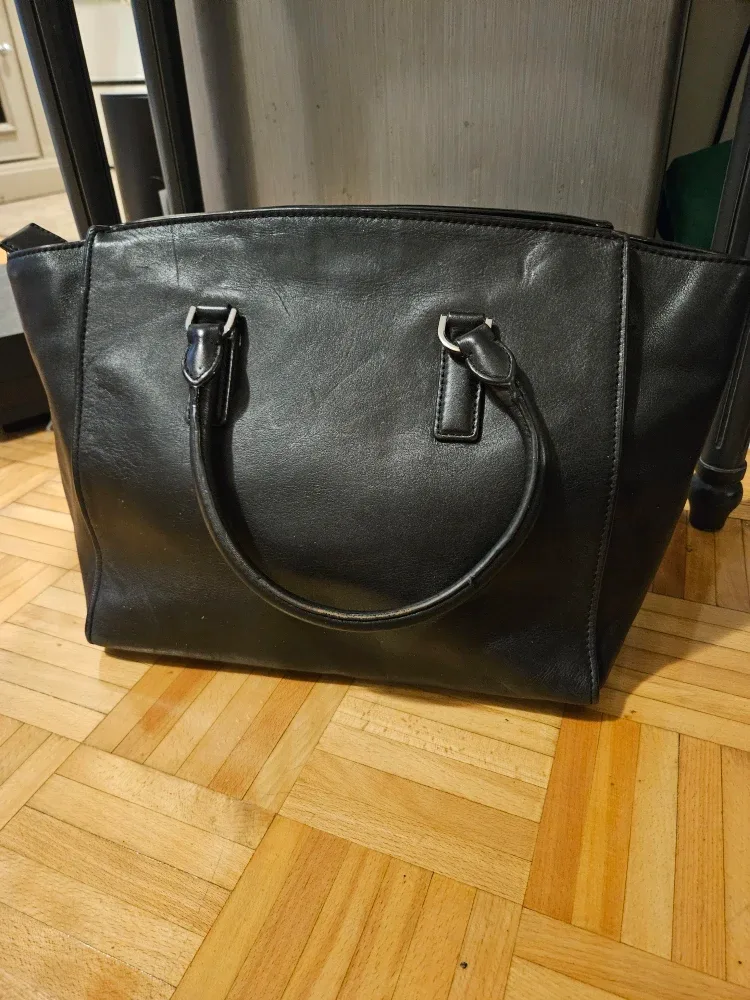 Michael Kors Black Leather Handbag image indicator(2)