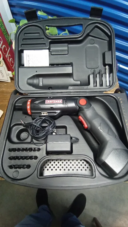 Craftsman 7.2 Volts Cordless Screwdriver w/ Case