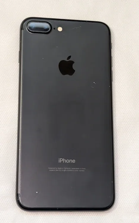 NICE BLACK APPLE iPhone 7 PLUS T-MOBILE  CELL PHONE image indicator(3)
