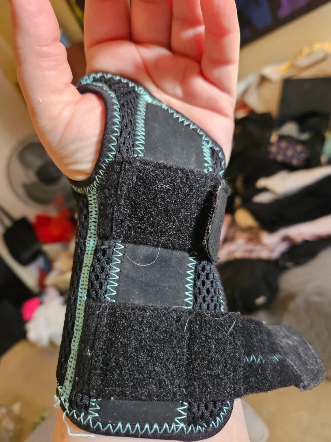 Trainers Choice 306 Wrist Brace - Left S/M image indicator(3)