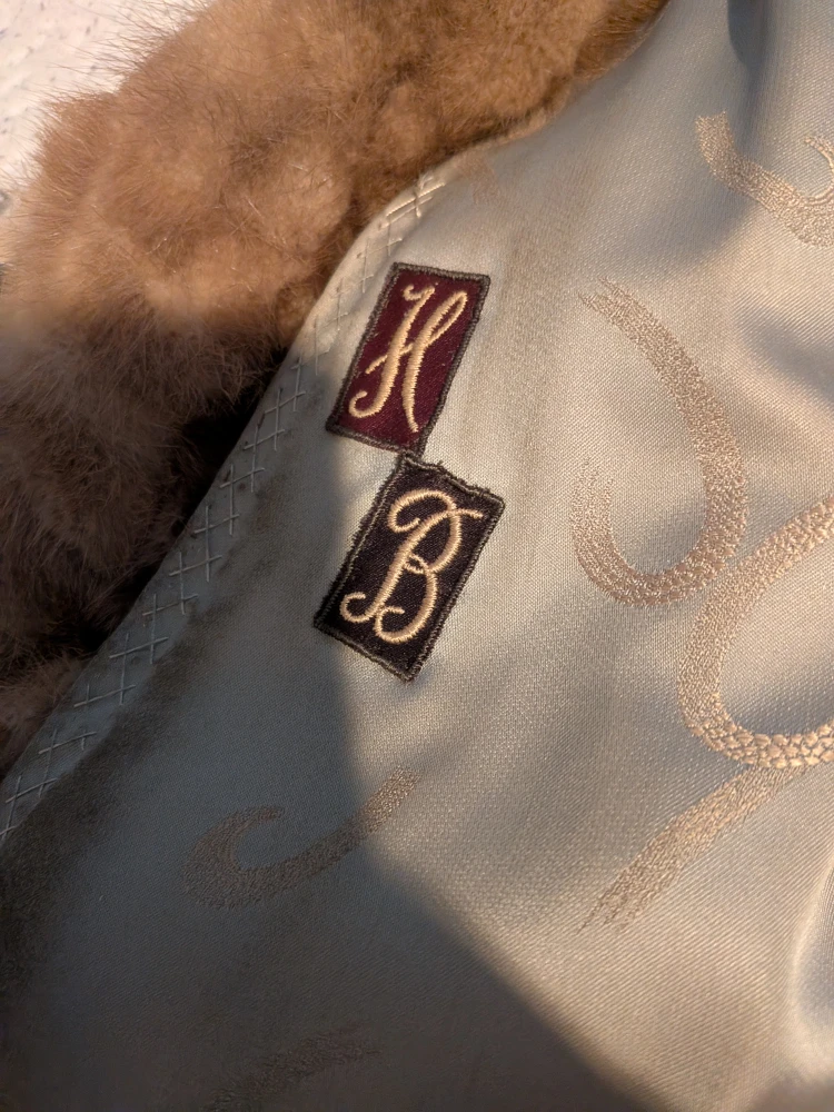 Lister Furs Mink Fur Coat - Edmonton Price Negotiable - photo 3