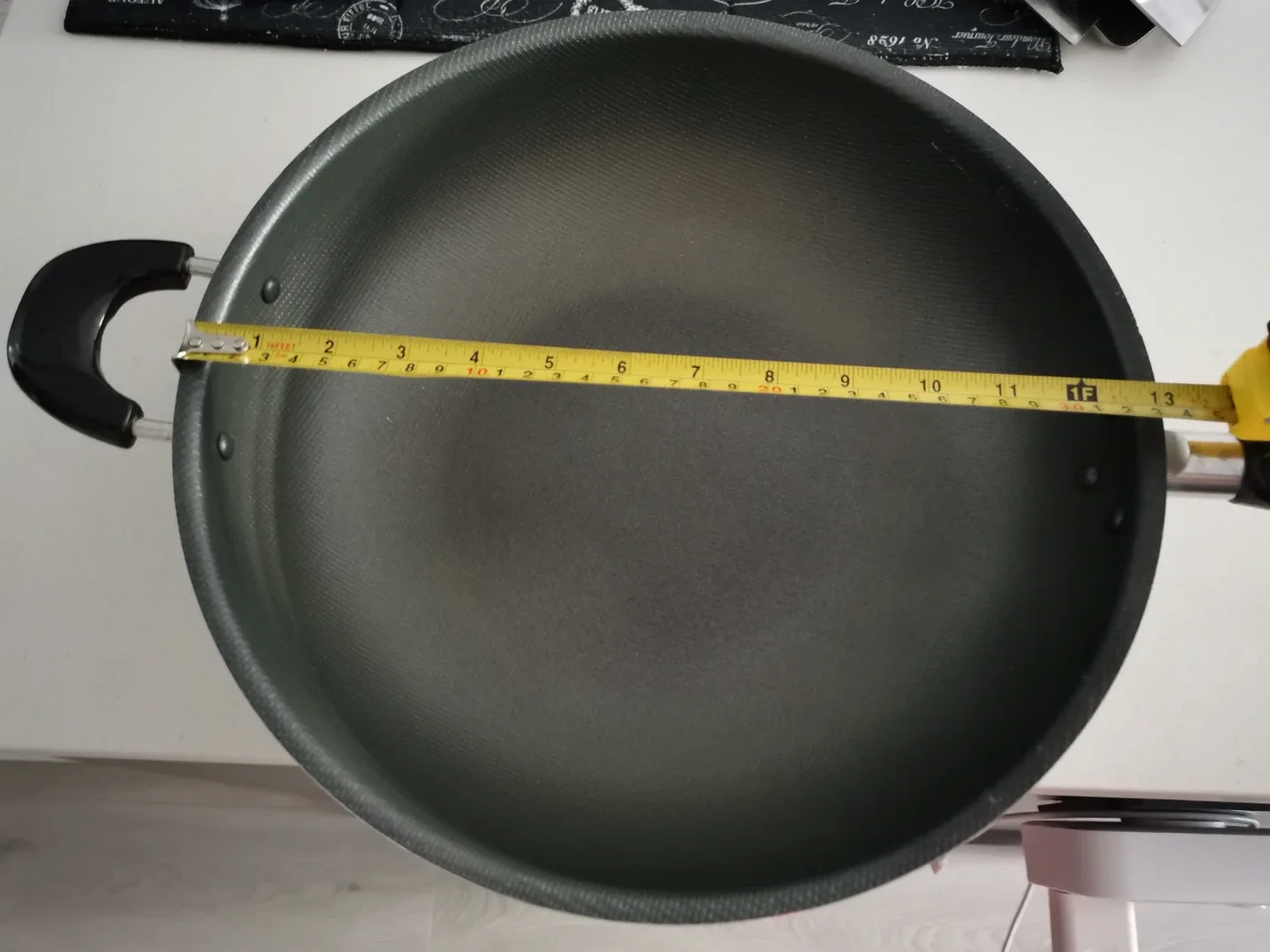 Large Non-Stick Frying Pan - 13" image indicator(2)