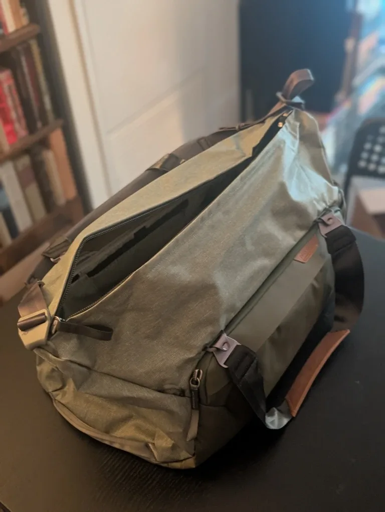 Peak Design Travel Duffel 35L - SAGE image indicator(8)