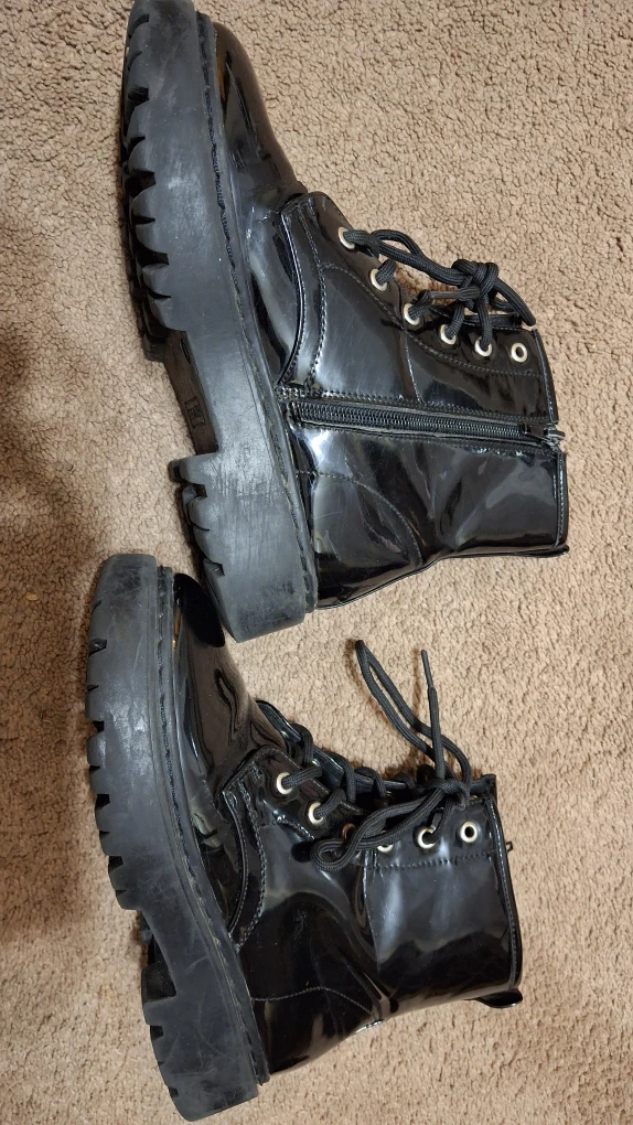 Steve Madden Black Patent Boots - Size 6 - photo 2