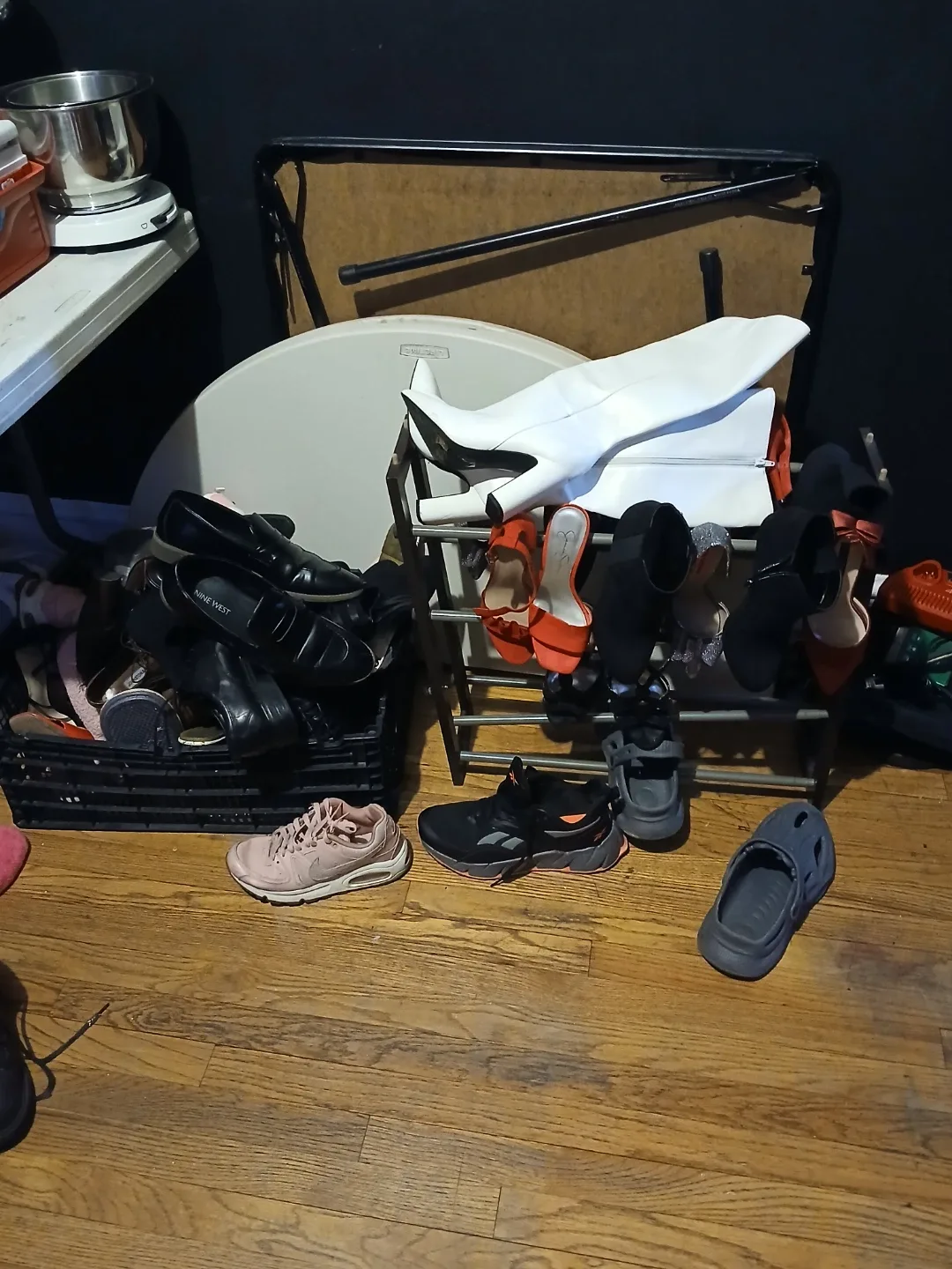 Cat House Bed - Cozy Hideaway!