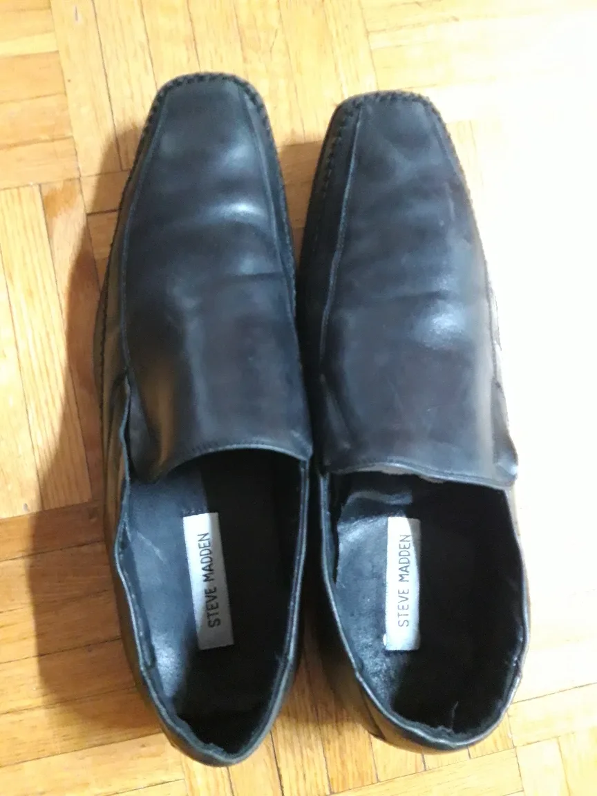 Steve Madden Black Leather Loafers image indicator(4)