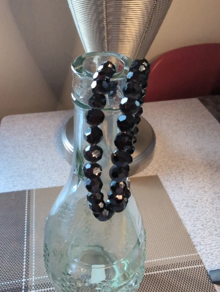 Black Beaded Bracelet image indicator(2)