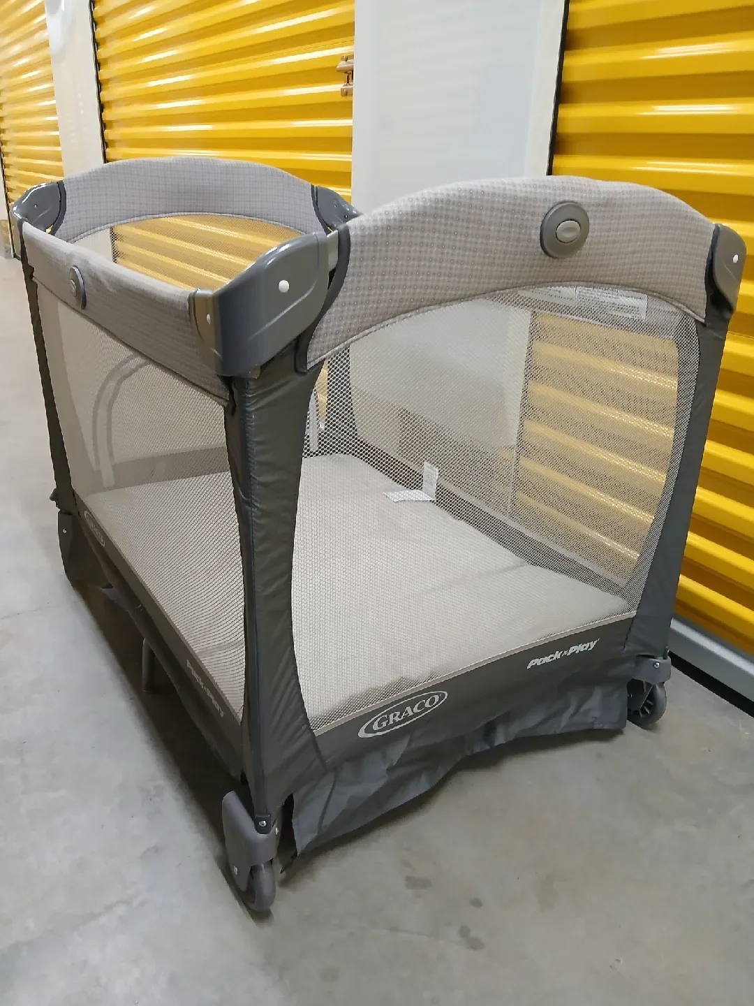 Graco Pack 'n Play Playard - Portable image indicator(3)