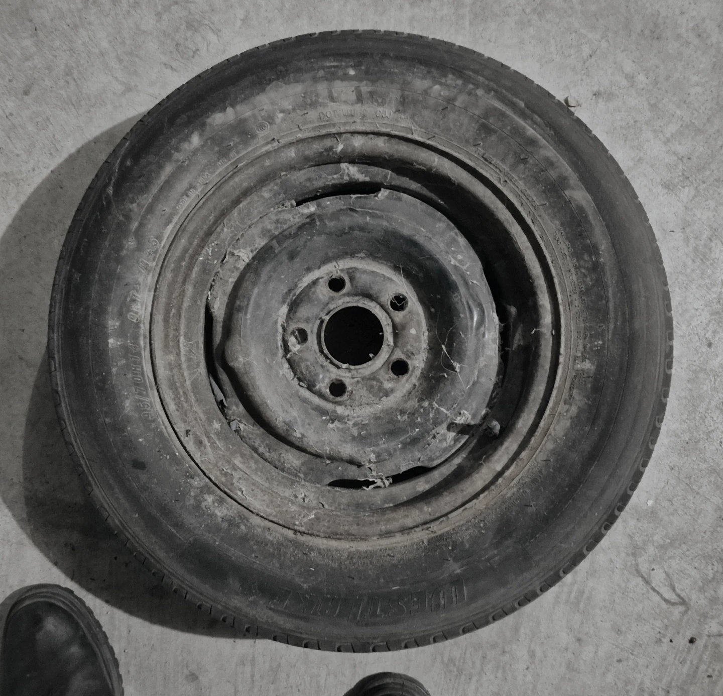 1 Good All Season Tire PLUS rim Size 195 70 R14 M+S *DEAL* - photo 3