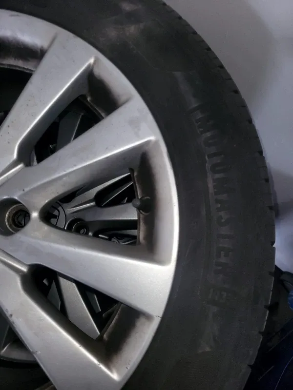 Honda 205/55R16 Tires & Rims - Set of 4 image indicator(7)