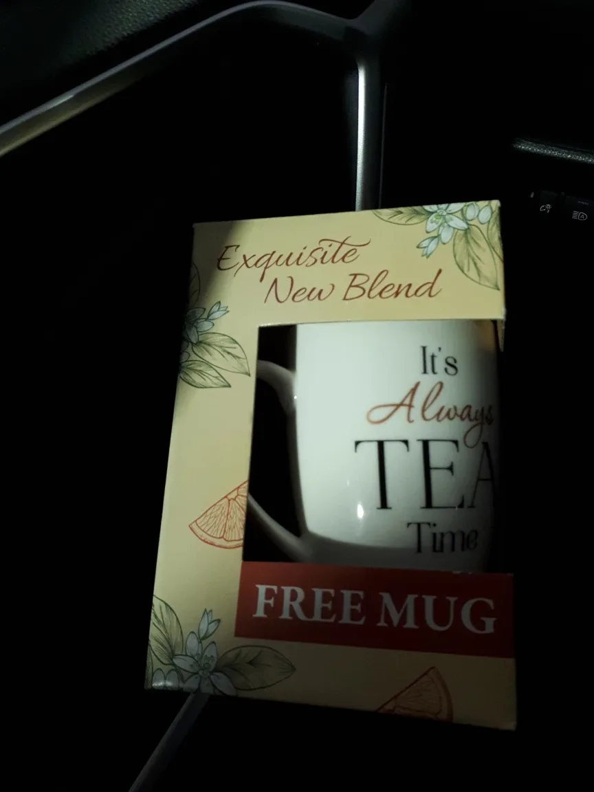 Exquisite New Blend Tea Mug - New in Box!🥕