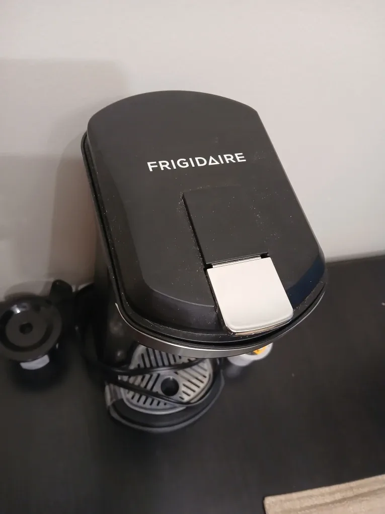 2 in 1 Coffee Maker (K Cup + Ground Coffee) image indicator(5)