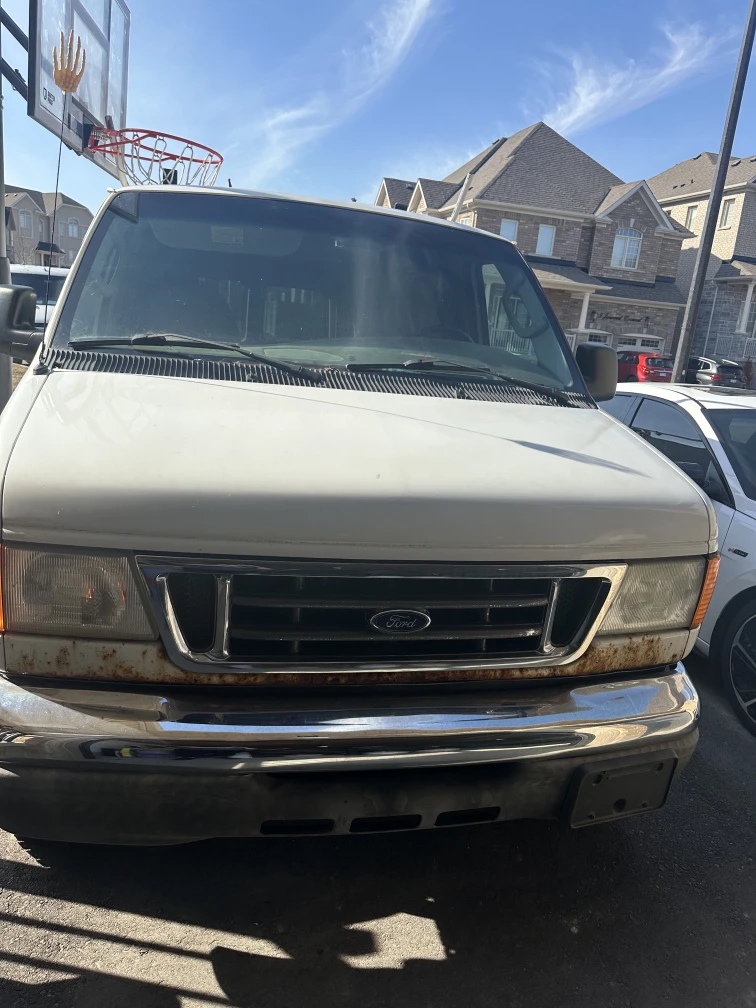 2006 Ford E-250 parts out