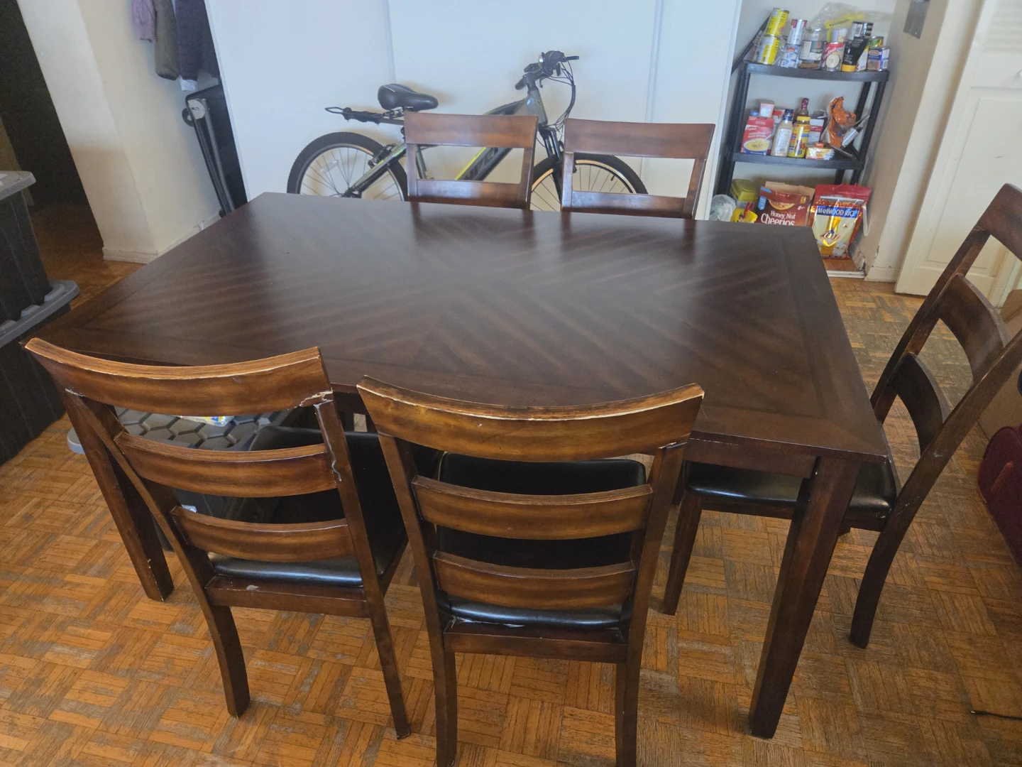 Dining Table with 6 Chairs