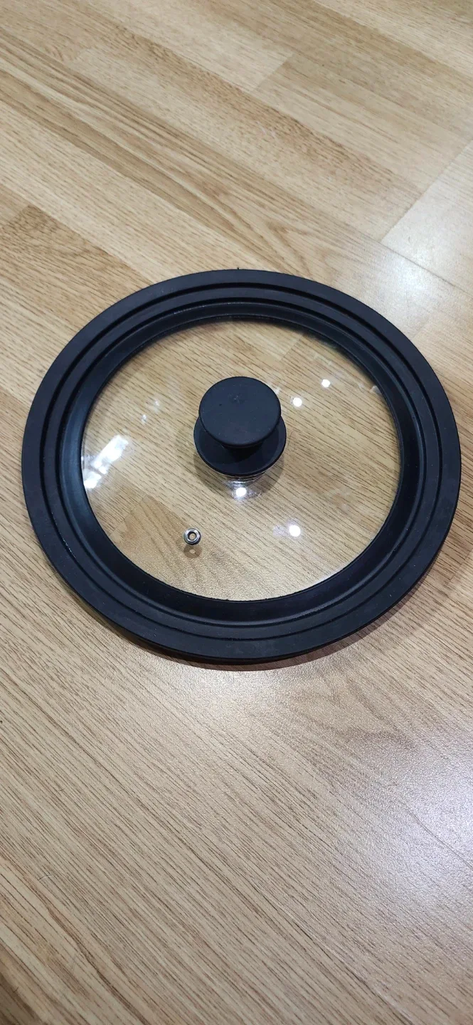 Pot lid 3 sizes is one. Price firm thumbnail