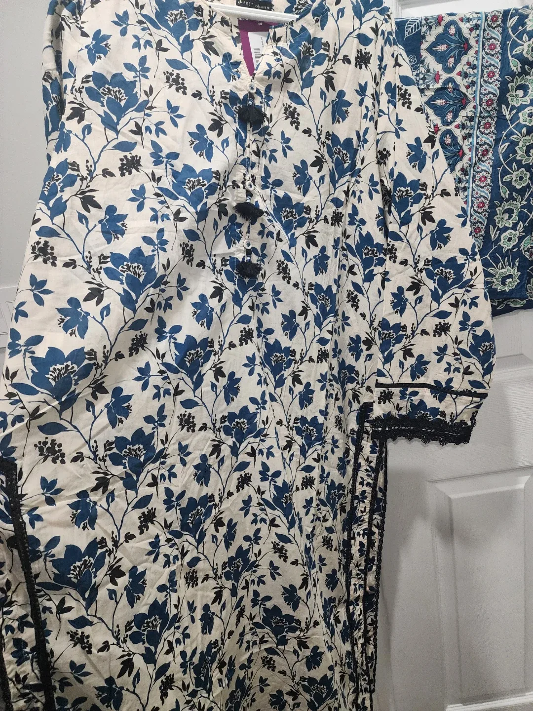 New J.  lawn  2pc  Kurta shirt  with dupatta size XXL image indicator(6)