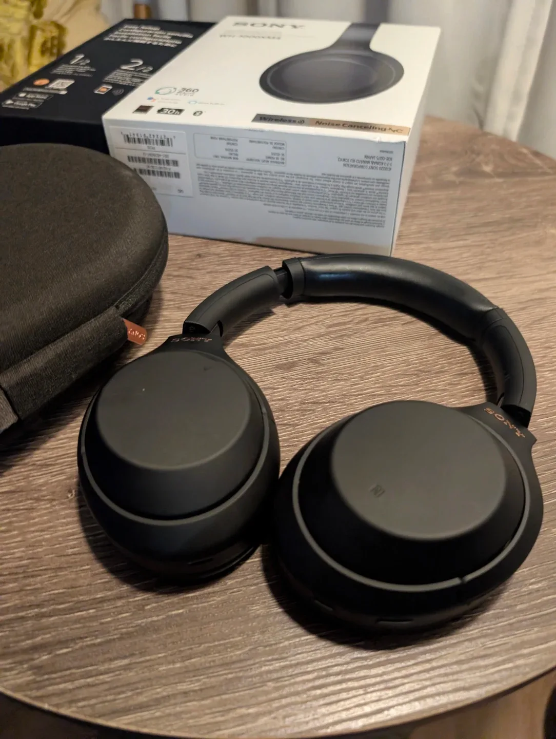 Sony XM4 Wireless Noise Cancelling Headphones - Black
