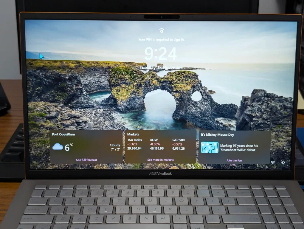ASUS VivoBook S15 (X532FA / S532FA) image indicator(2)