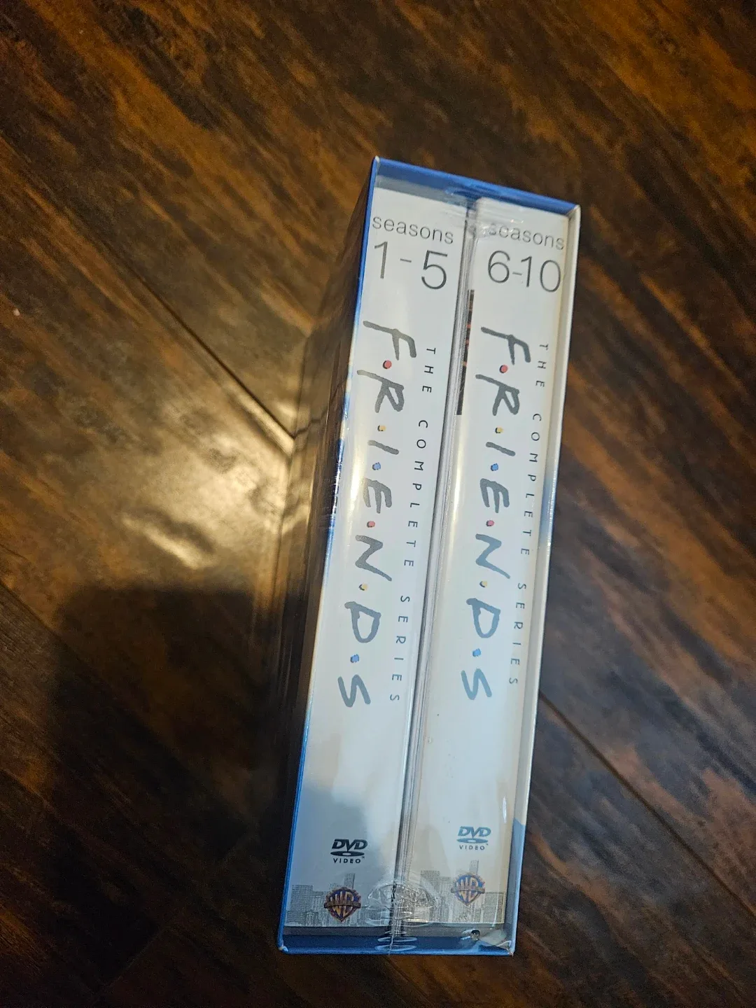 Friends: The Complete Series Collection (25th Anniversary/DVD) image indicator(2)