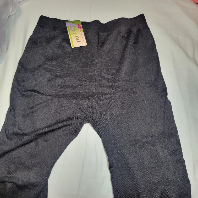 Lanina Capri Leggings - Beige, Black, White - photo 3