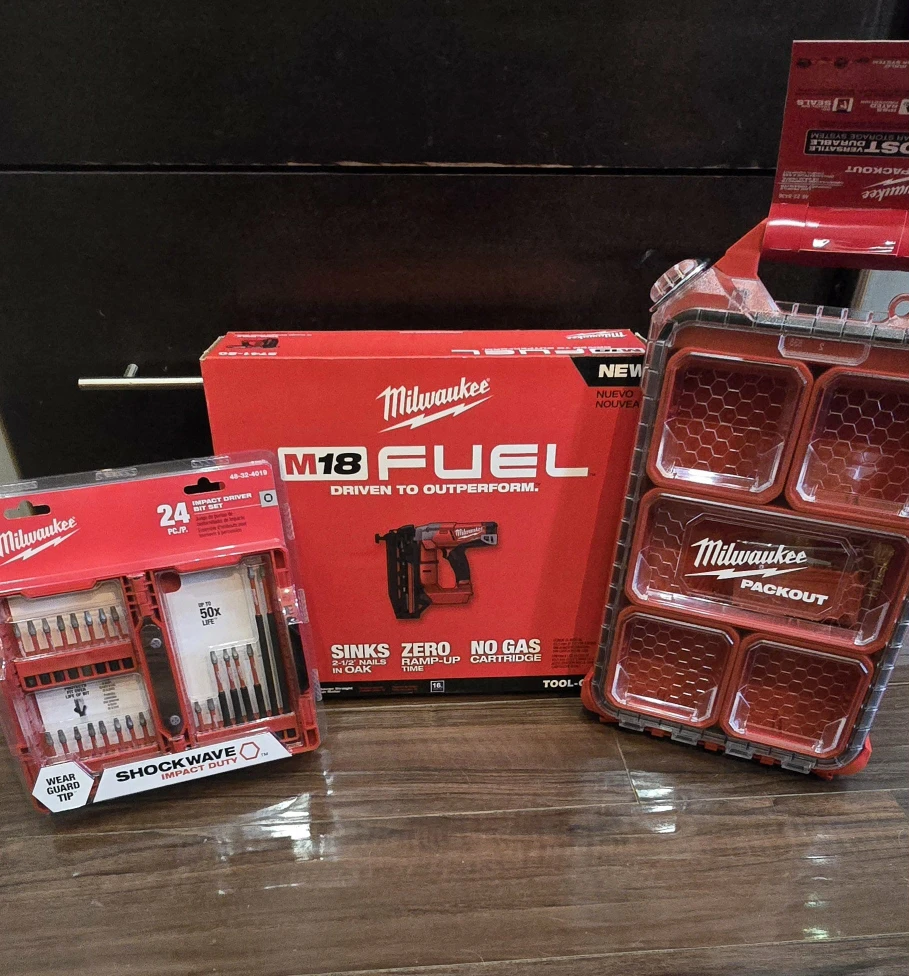 New Milwaukee M18 FUEL Nailer, Bit Set & PACKOUT