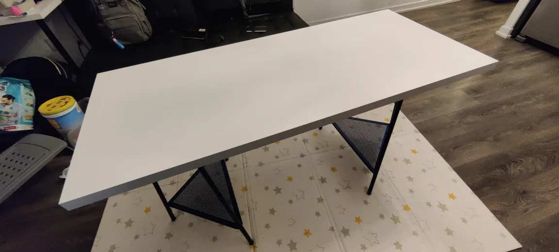 !! Move out sale !! - 2 ikea desks for sale. image indicator(4)