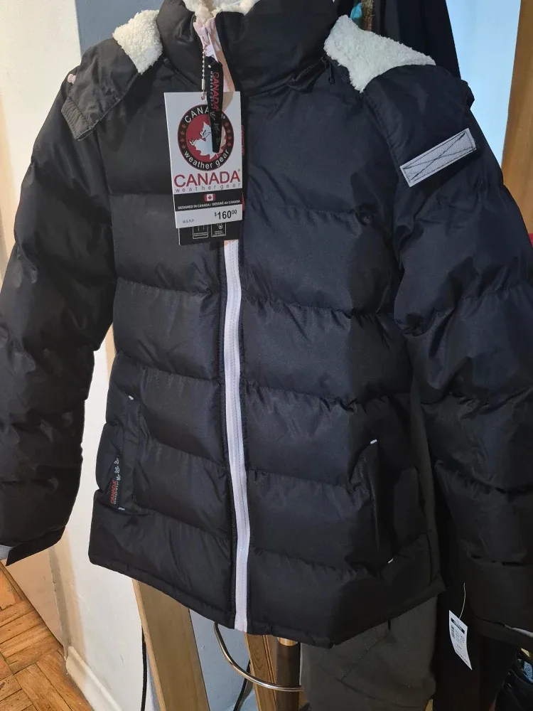 BNWT)Canada Weathergear Size Small Black Puffer Jacket