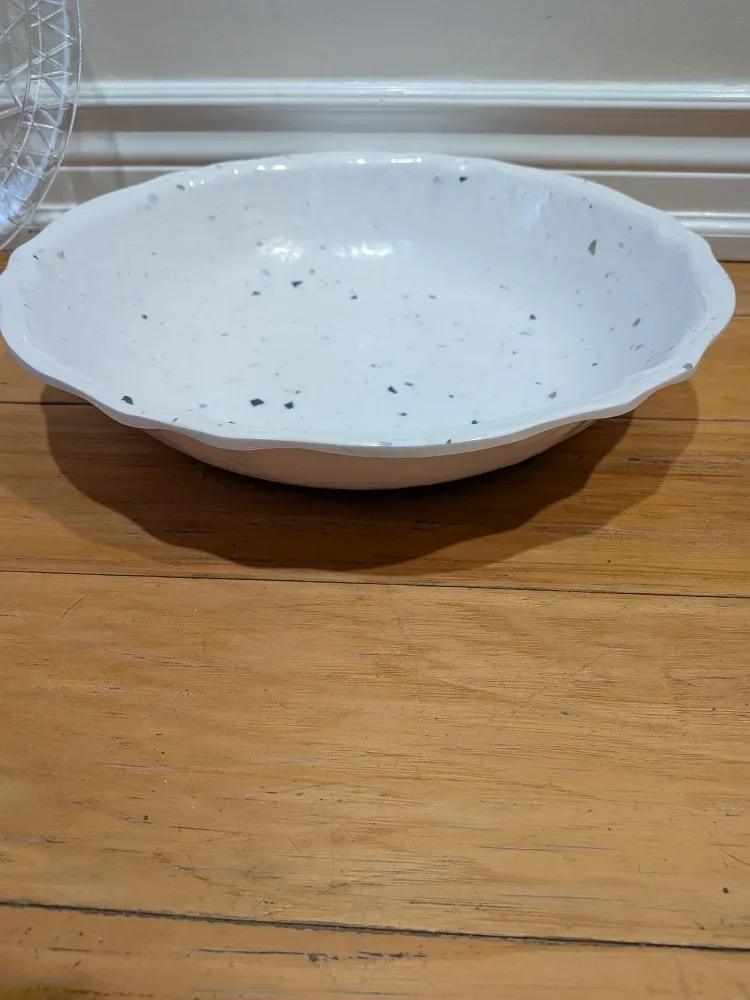 Speckled White Serving Bowl image indicator(2)