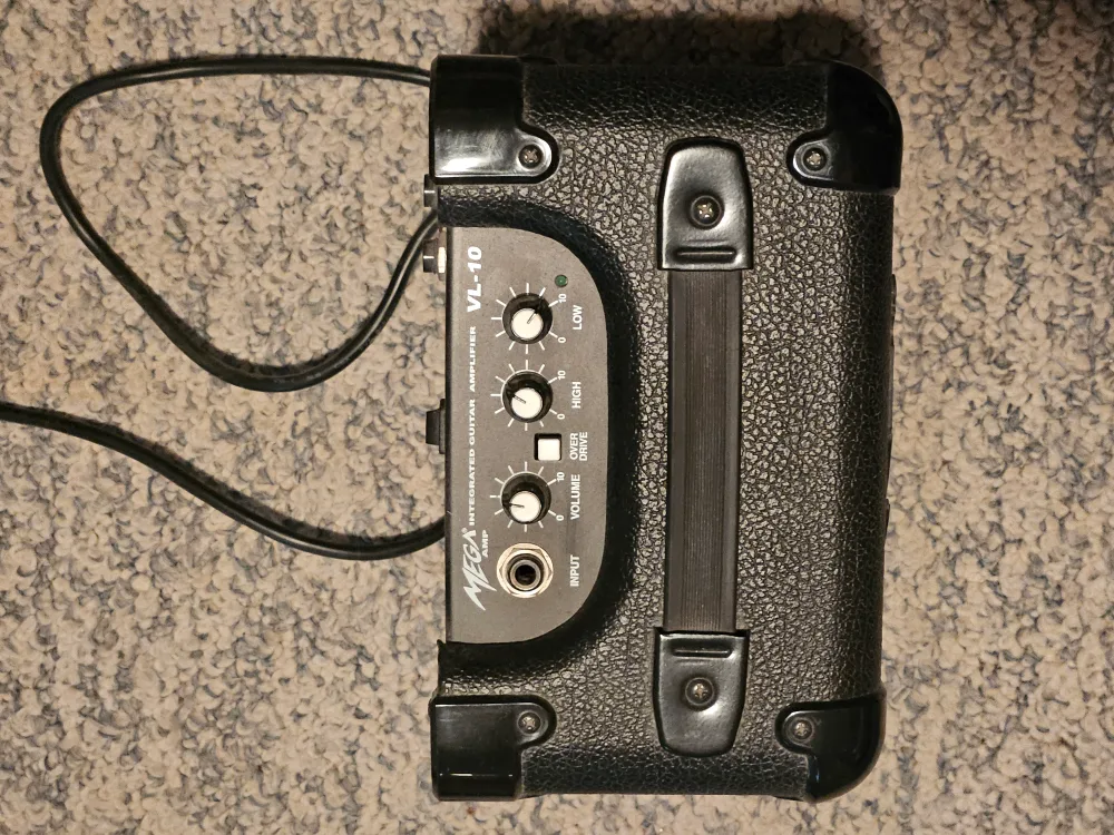 Mega Amp VL-10 Integrated Guitar Amplifier image indicator(2)