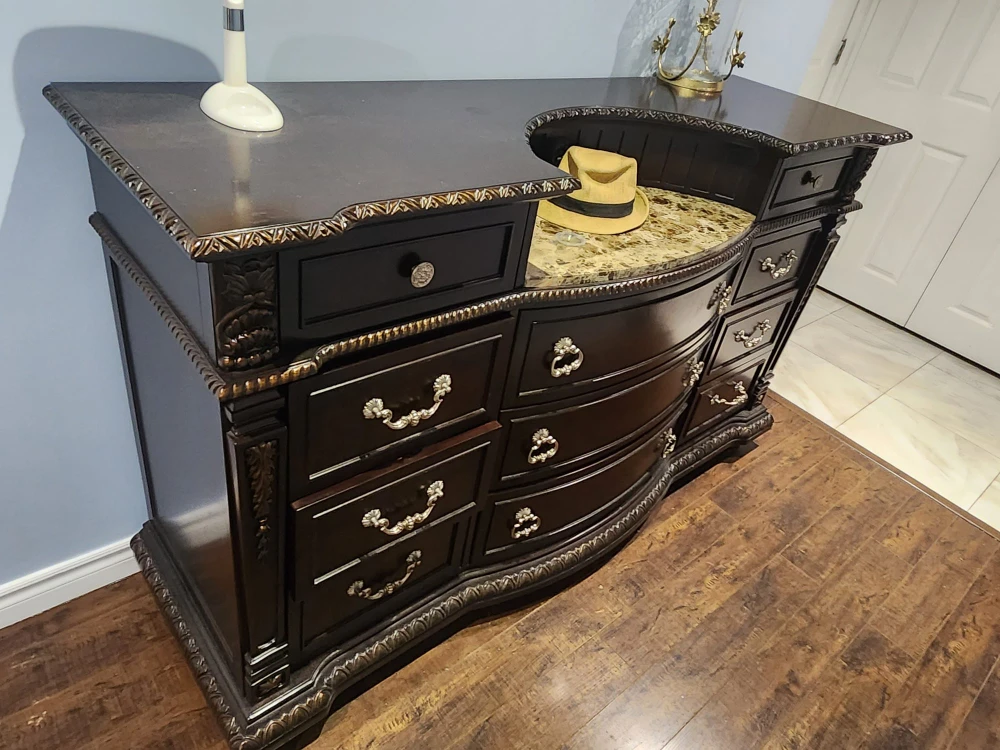 Grand Traditional Wood Dresser