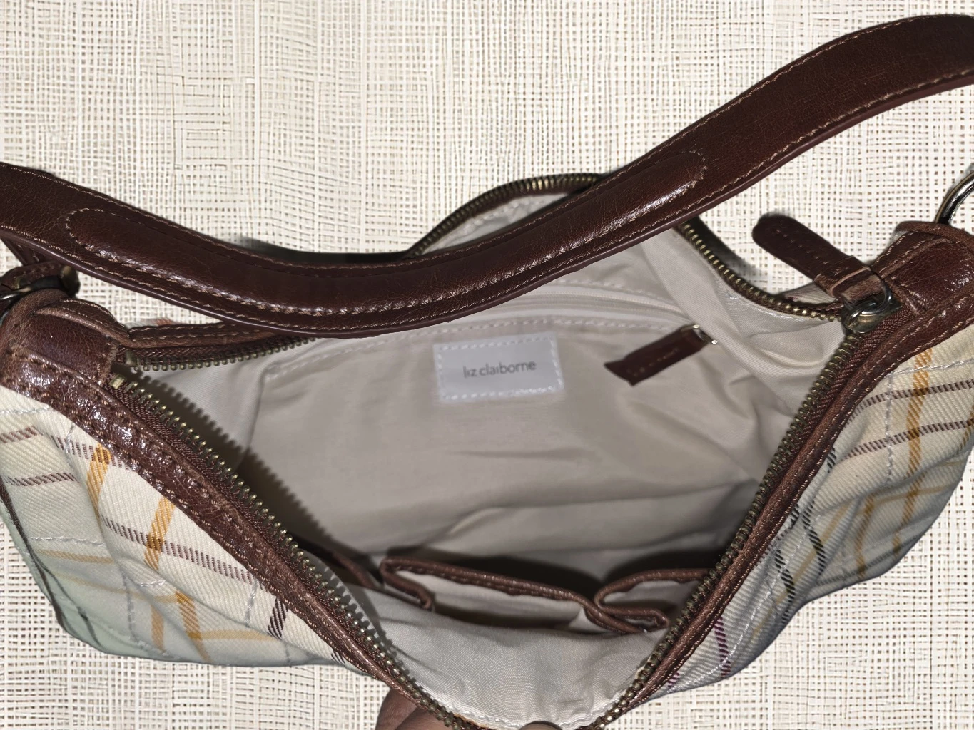 Liz Claiborne Plaid Purse & Wallet Set - photo 3