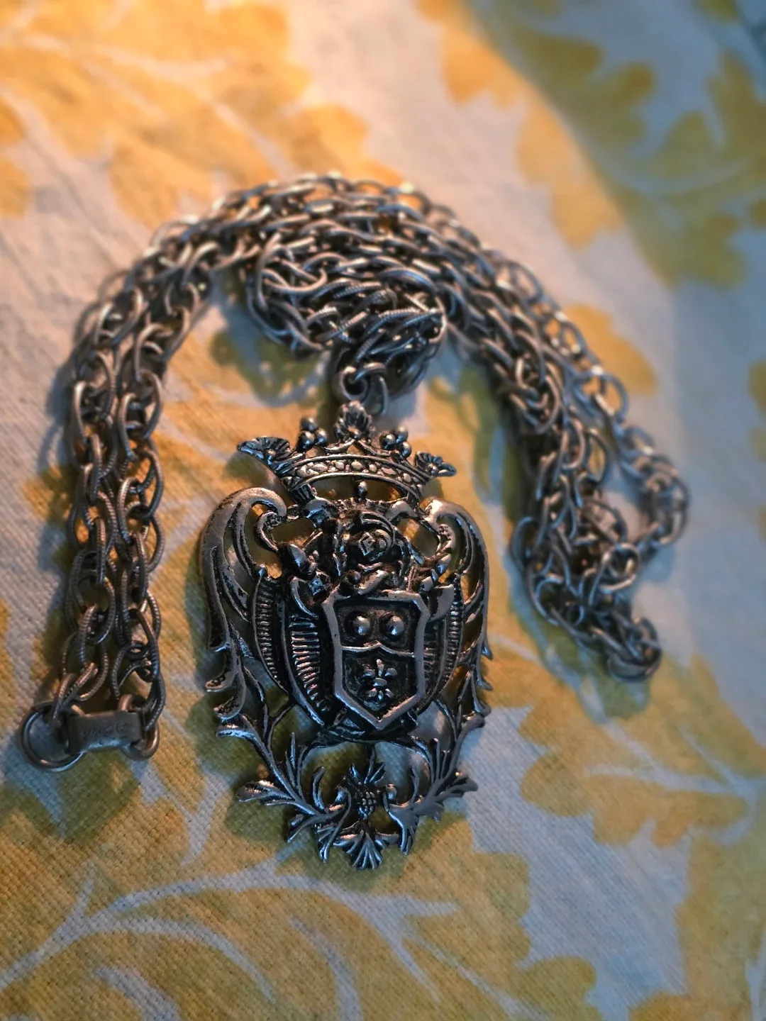 Vintage Coro Heraldic Coat of Arms Silver Tone Pendant Necklace image indicator(5)