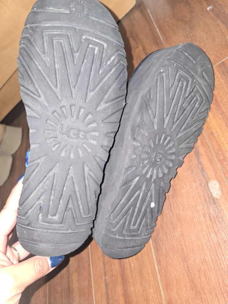 UGG Black Suede Platform Boots - photo 5