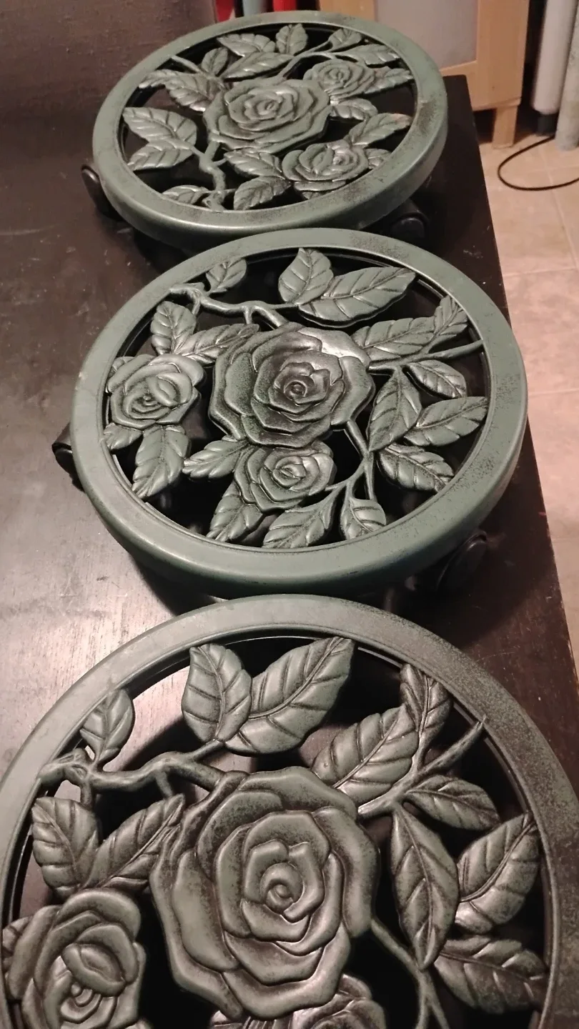 Schmidt Flower Pot Stands (Set of 3) thumbnail