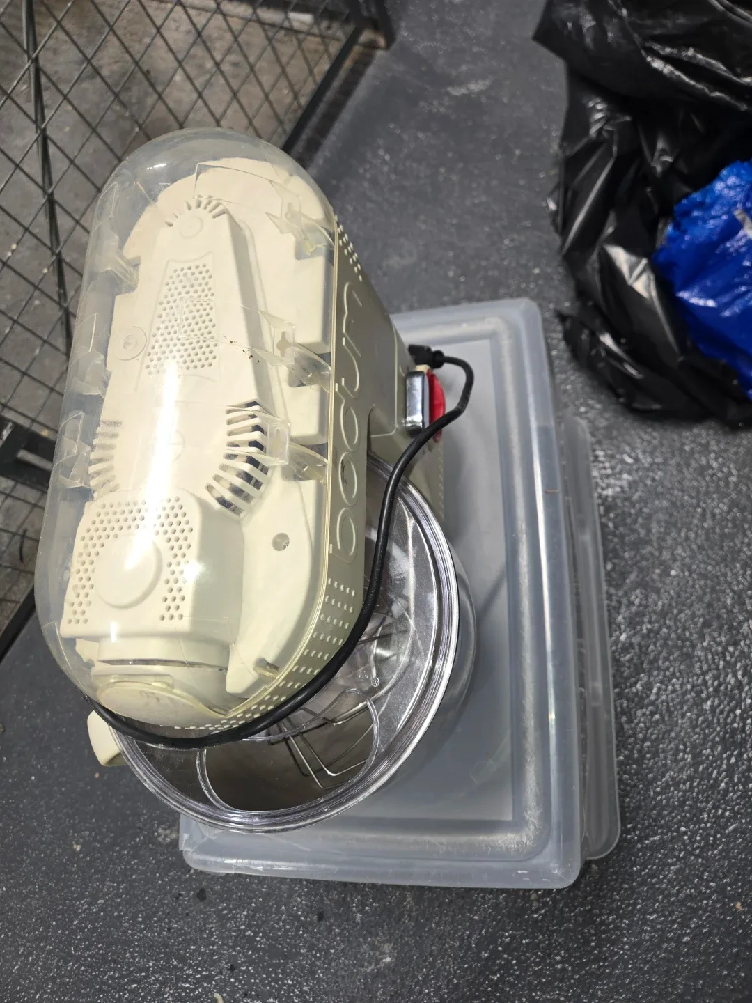 Two Bodum Stand Mixer image indicator(4)