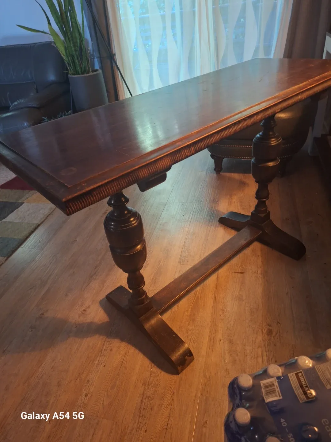 Antique Style Dark Wood Table image indicator(6)