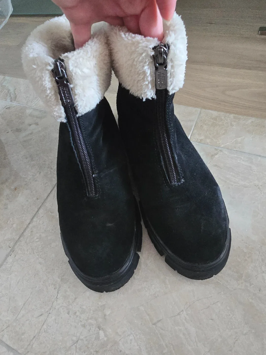 women she image indicator(2)