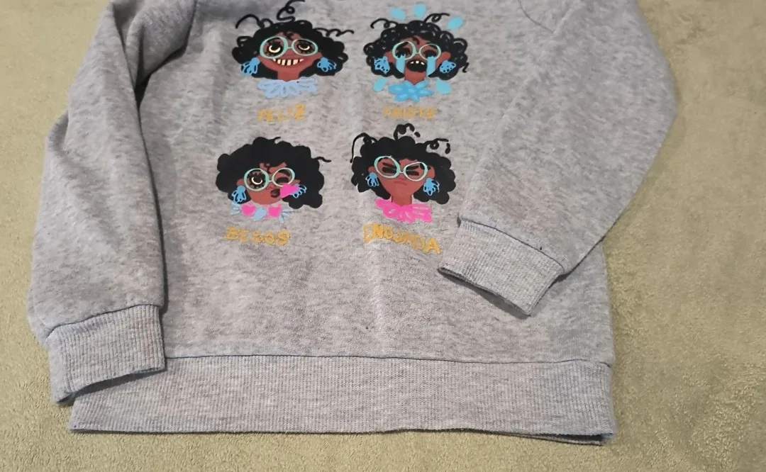 Disney Encanto Kids Hoodie - Size 5/6 image indicator(3)