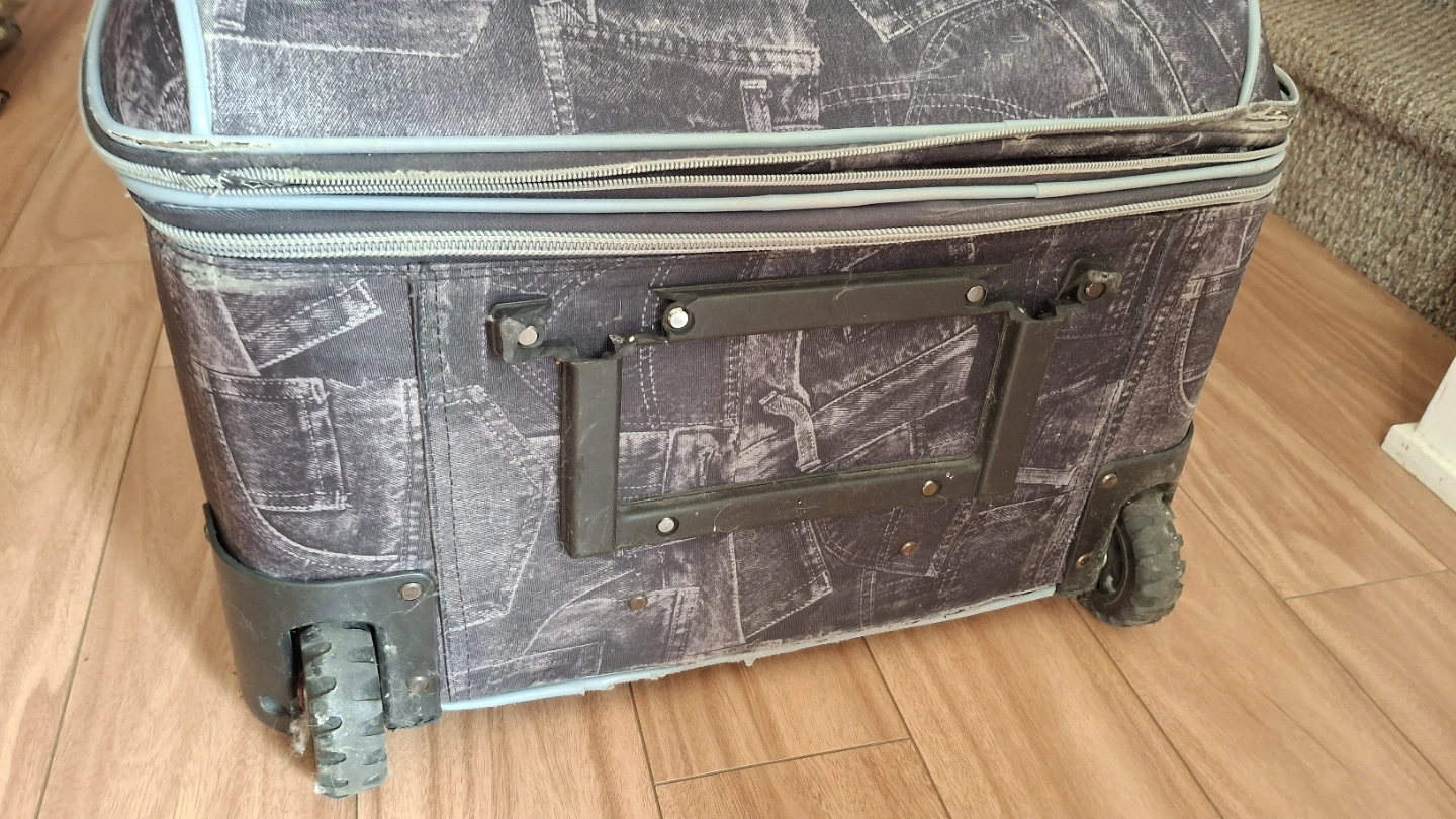 Rolling Suitcase (54cm x 80cm x 35cm) 🥕 - photo 3