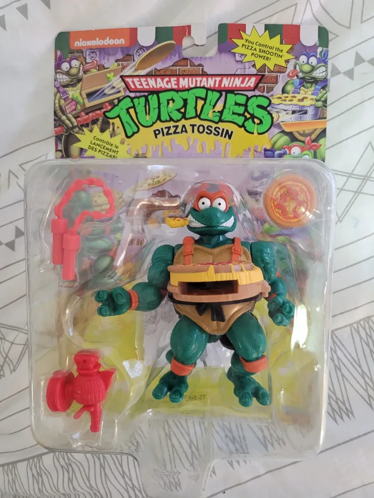 Teenage Mutant Ninja Turtles pizza tossin Michelangelo toy