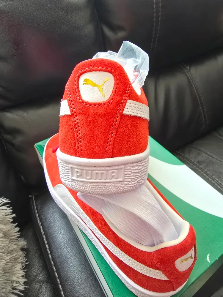 Brand new Puma Suede Classic for sale only $79 image indicator(5)