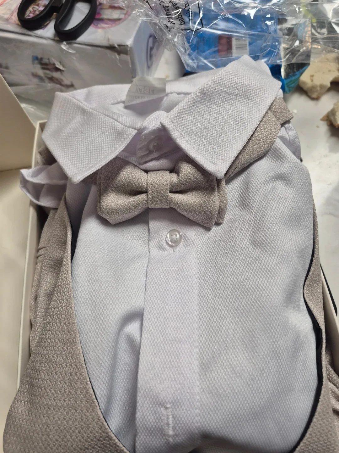 Boys' 4-Piece Suit - Vest, Shirt, Bowtie, Pants image indicator(10)