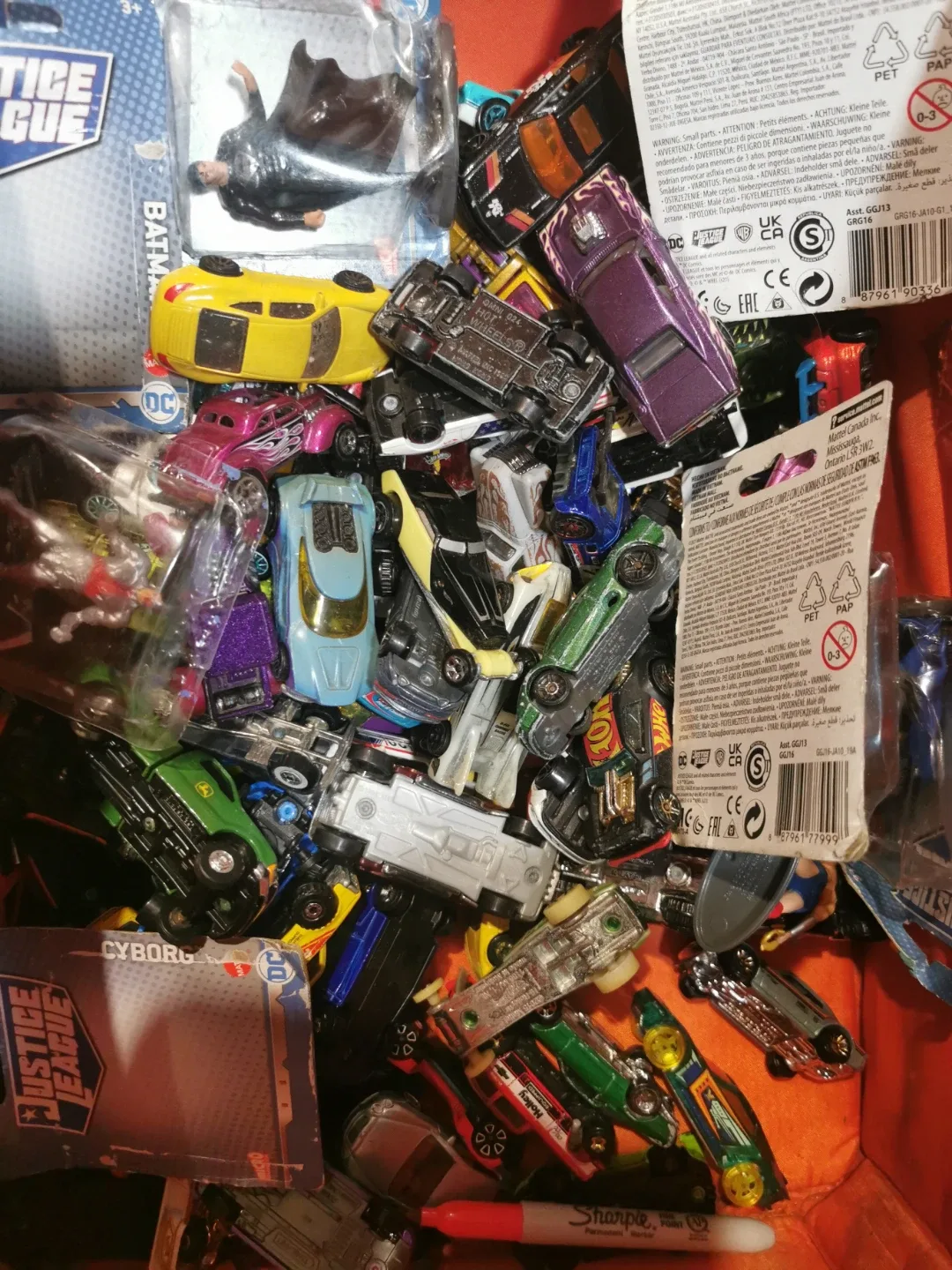 Hot Wheels Diecast Cars - Assorted image indicator(2)